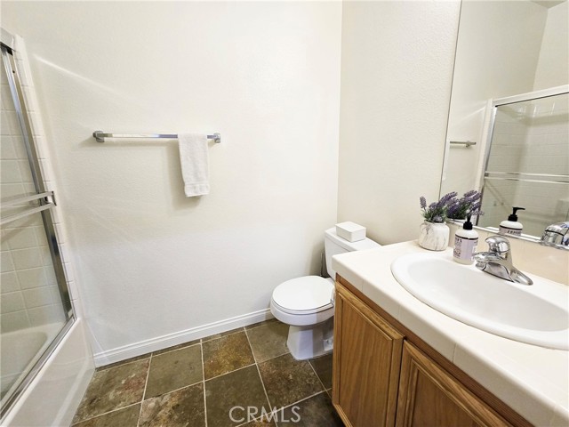 Detail Gallery Image 10 of 22 For 27971 Trillium Ln, Valencia,  CA 91354 - 2 Beds | 2 Baths