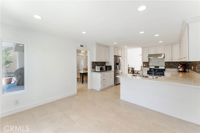 30052 Happy Sparrow Lane, Laguna Niguel CA: https://media.crmls.org/medias/f3f2550f-02c0-430d-be3f-9a9a5fd1f82a.jpg