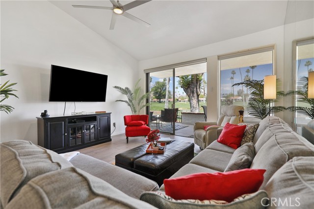 Detail Gallery Image 3 of 23 For 74 Avenida Las Palmas, Rancho Mirage,  CA 92270 - 2 Beds | 2 Baths