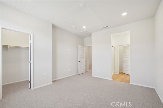 221 Aurora Lane, Pomona CA: https://media.crmls.org/medias/f3f363ad-7f03-4053-b6d5-6be6b3fd183f.jpg