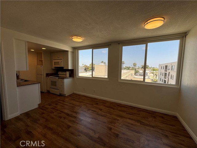 Detail Gallery Image 6 of 18 For 230 Linden Ave #507,  Long Beach,  CA 90802 - 1 Beds | 1 Baths