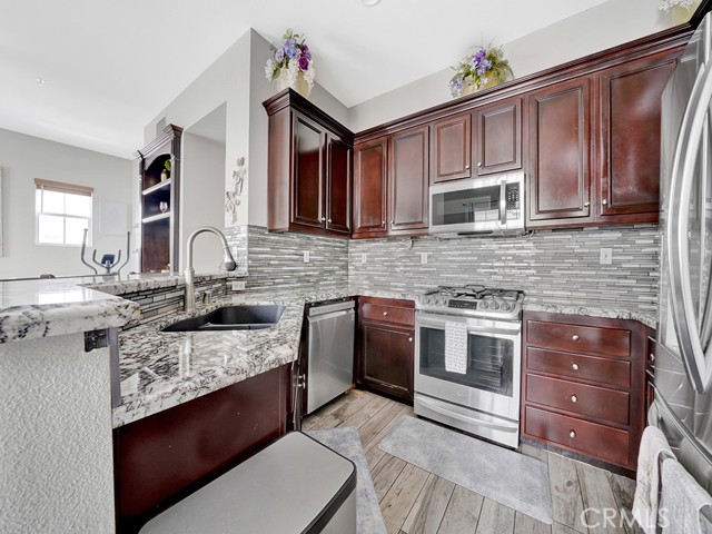 Detail Gallery Image 10 of 33 For 3405 S Main St a,  Santa Ana,  CA 92707 - 2 Beds | 2/1 Baths