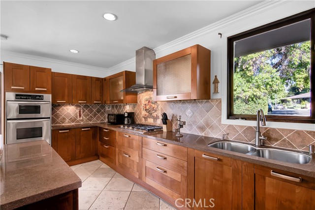 Detail Gallery Image 18 of 43 For 3701 Royal Meadow, Sherman Oaks,  CA 91403 - 4 Beds | 3 Baths