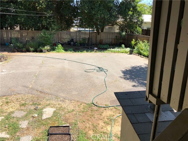 1029 Salem Street, Chico CA: https://media.crmls.org/medias/f3f472dc-9d28-4aa4-936a-27657d03a8af.jpg