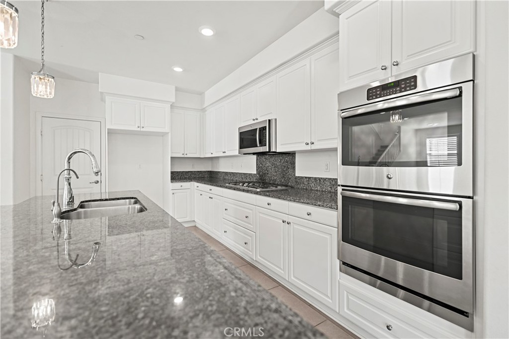 MLS #WS25243385 image #15