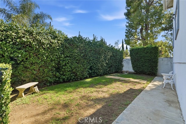 Detail Gallery Image 26 of 30 For 7304 Balboa #C,  Lake Balboa,  CA 91406 - 3 Beds | 3/1 Baths