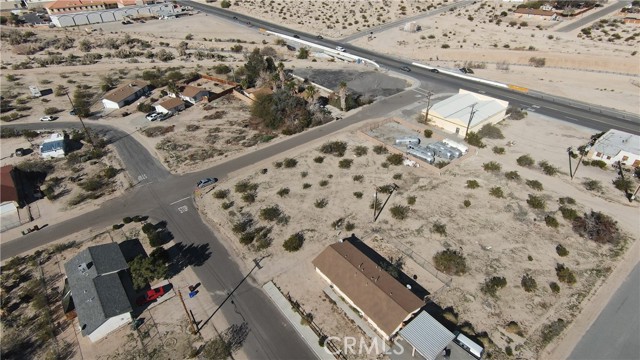 Image 17 of 19 For 71952 Cactus Drive