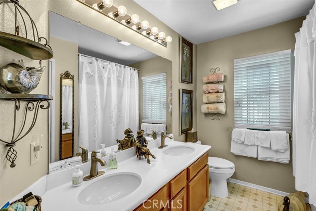 Detail Gallery Image 25 of 50 For 25304 Rolling Greens, Saugus,  CA 91350 - 6 Beds | 4 Baths