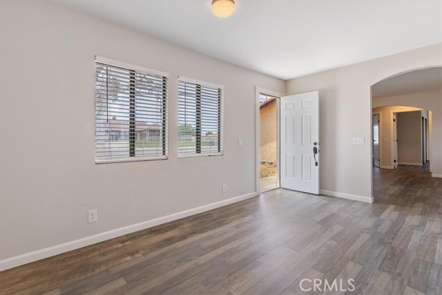 Detail Gallery Image 6 of 22 For 43324 45th St, Lancaster,  CA 93536 - 3 Beds | 3 Baths