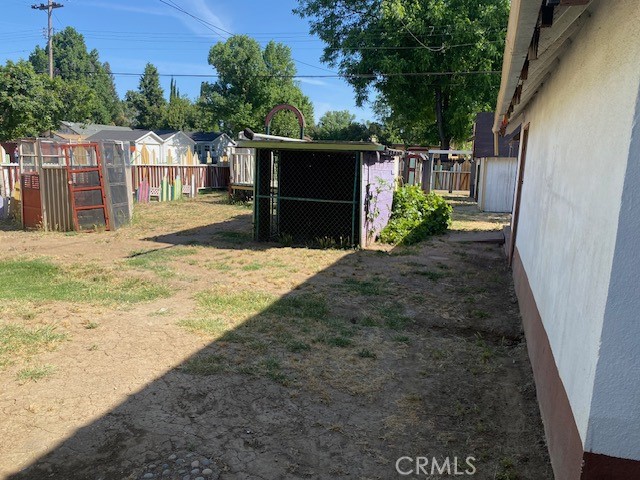 261 W 26th Street, Merced CA: https://media.crmls.org/medias/f3f69c7f-c4f5-45b9-9f04-ae105d672fbc.jpg
