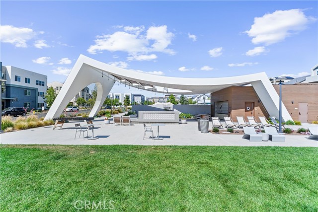 167 Sash, Irvine CA: https://media.crmls.org/medias/f3f6c178-832a-4404-b55b-06b8bda09360.jpg