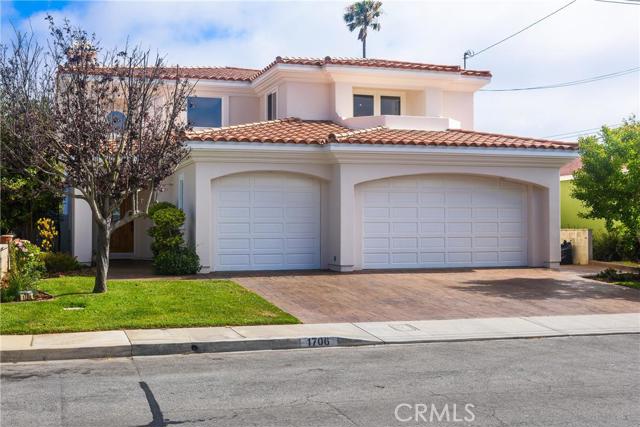 1706 Voorhees Avenue, Manhattan Beach, California 90266, 4 Bedrooms Bedrooms, ,4 BathroomsBathrooms,Residential,Sold,Voorhees,SB16153059