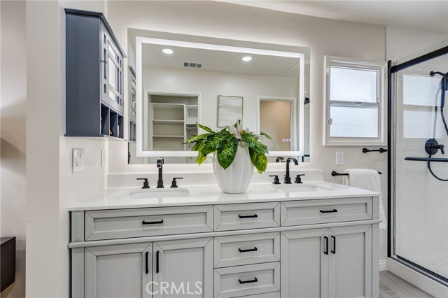 2270 W 231st Street, Torrance CA: https://media.crmls.org/medias/f3fa27f6-abc1-4451-bcd1-aa3cee0c2932.jpg