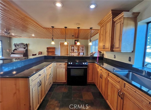 44293 Copper Creek Way, Coarsegold CA: https://media.crmls.org/medias/f3fa2d1c-9a83-44ff-9c35-fa6722206e5c.jpg