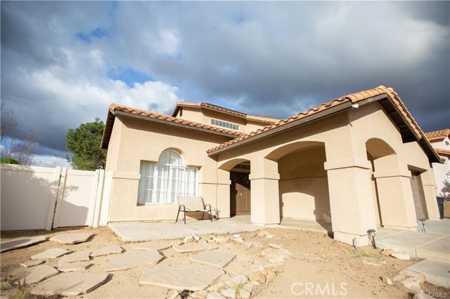23102 Trillium Drive, Wildomar CA: https://media.crmls.org/medias/f3fa4916-686c-4b75-8b83-5f9bd52566d2.jpg