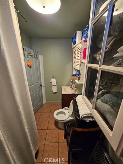 Detail Gallery Image 10 of 22 For 351 E 92nd, Los Angeles,  CA 90003 - 3 Beds | 2 Baths