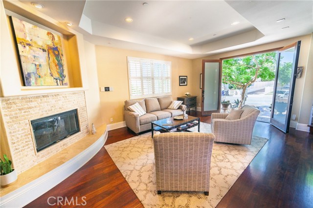 2414 Gates Avenue, Redondo Beach, California 90278, 4 Bedrooms Bedrooms, ,2 BathroomsBathrooms,Residential,Sold,Gates,SB18166525