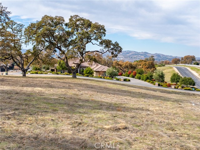 Detail Gallery Image 2 of 20 For 2725 Warm Springs Ln, Templeton,  CA 93465 - – Beds | – Baths