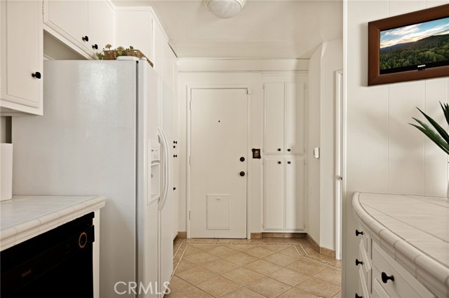 Detail Gallery Image 14 of 36 For 180 Grass Valley #37,  Lake Arrowhead,  CA 92352 - 2 Beds | 2 Baths