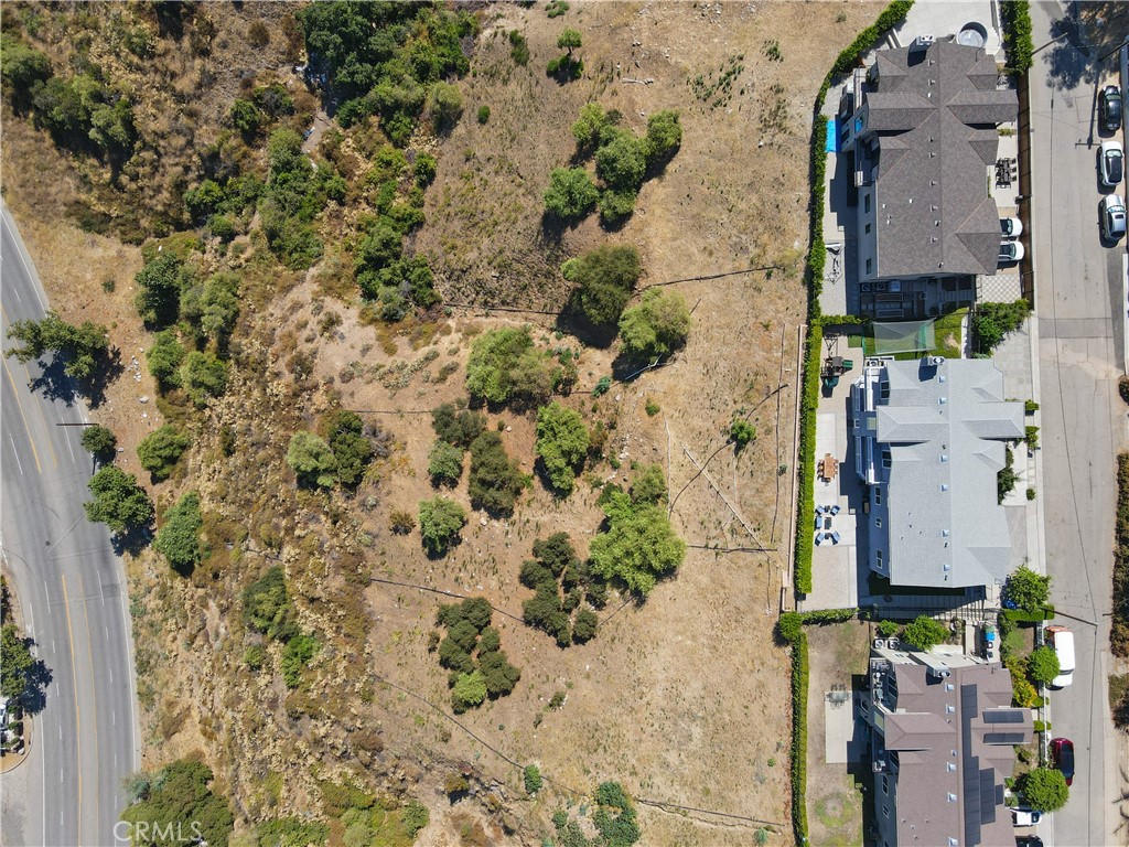 https://media.crmls.org/medias/f3faa93c-5fb8-4693-9a23-4723b9a586c6.jpg?preset=X-Large