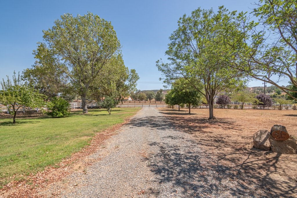 Detail Gallery Image 55 of 63 For 20450 Avenida Castilla, Murrieta,  CA 92562 - 4 Beds | 2/1 Baths