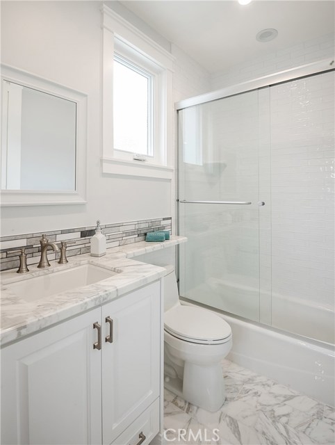 592 30th Street, Manhattan Beach, California 90266, 5 Bedrooms Bedrooms, ,6 BathroomsBathrooms,Residential,Sold,30th,SB20102255