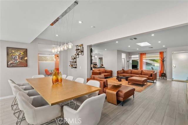 3051 Gertrude Avenue, La Crescenta CA: https://media.crmls.org/medias/f3fca255-5482-4e12-b7f2-a45fe3c9ea8e.jpg