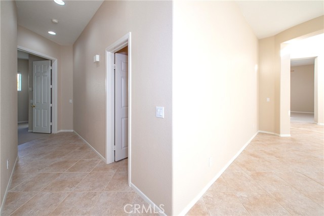 Detail Gallery Image 12 of 49 For 28658 Shady Brook Dr, Menifee,  CA 92584 - 2 Beds | 2/1 Baths