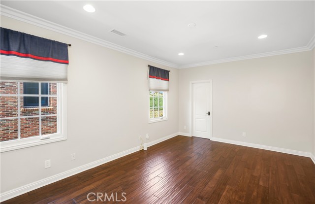 26 Woods Trail, Irvine CA: https://media.crmls.org/medias/f3fd97b6-c004-4d5c-aa70-742f96732b14.jpg