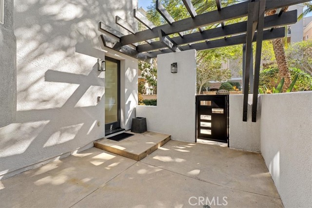 Image 4 of 33 For 5801 Kiyot Way  7