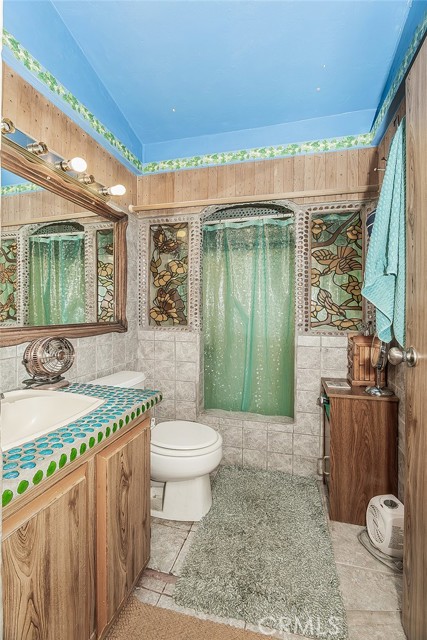 Image 23 of 41 For 17423 Bluewater Bay Lane