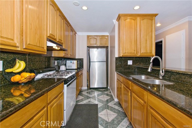 Detail Gallery Image 4 of 7 For 4512 Donner Ct, Montclair,  CA 91763 - 2 Beds | 1 Baths