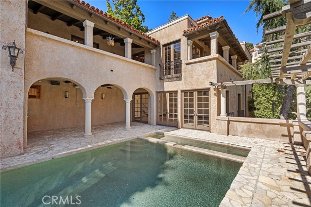 Detail Gallery Image 52 of 74 For 1316 Beverly Grove Pl, Beverly Hills,  CA 90210 - 5 Beds | 7/2 Baths