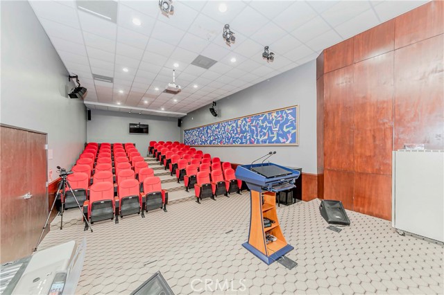 Image 5 of 30 For 702 Holt Avenue