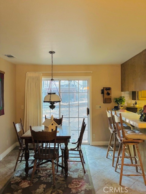 Detail Gallery Image 5 of 19 For 32079 Fern, Running Springs,  CA 92382 - 3 Beds | 2 Baths