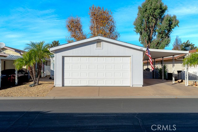 Detail Gallery Image 2 of 36 For 1718 Burr Oak Way, Hemet,  CA 92545 - 3 Beds | 2 Baths