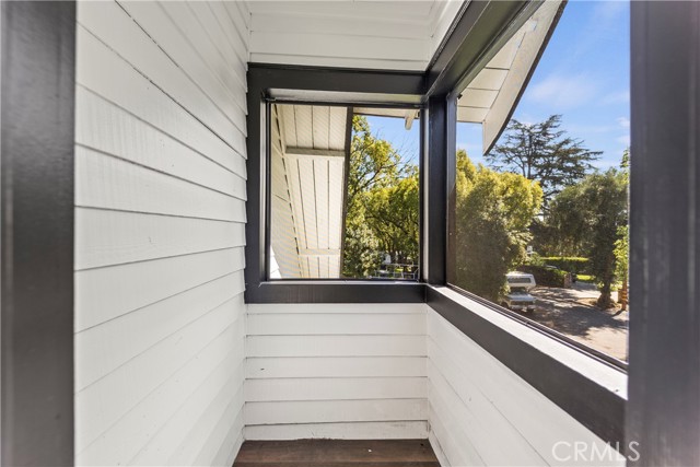 Detail Gallery Image 34 of 52 For 379 Buena Loma, Altadena,  CA 91001 - 7 Beds | 4 Baths