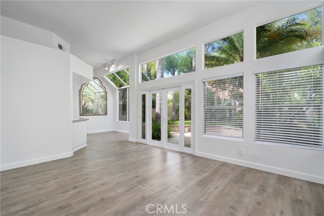3 Toscany, Irvine CA: https://media.crmls.org/medias/f4013834-e267-4e0c-887b-2569db6ea78f.jpg
