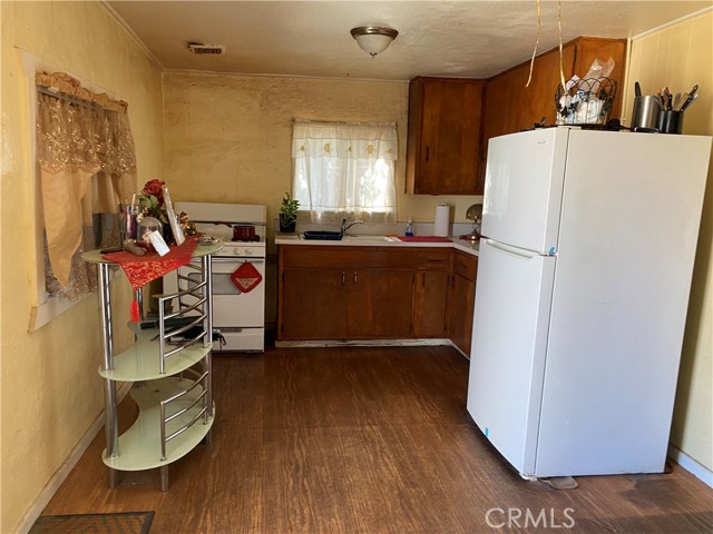 Detail Gallery Image 5 of 6 For 7979 Tyler, Highland,  CA 92346 - 1 Beds | 1 Baths