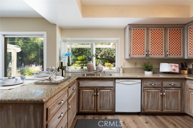 Detail Gallery Image 16 of 57 For 6049 E Mabury Ave, Orange,  CA 92867 - 4 Beds | 2/1 Baths
