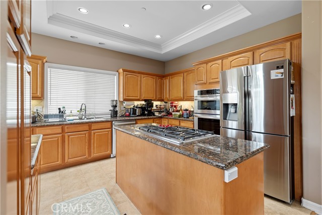 Detail Gallery Image 29 of 46 For 211 S Francisca #B,  Redondo Beach,  CA 90277 - 4 Beds | 3 Baths