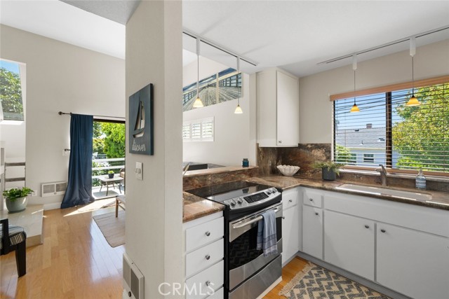120 Montecito Avenue, Pismo Beach CA: https://media.crmls.org/medias/f401a66c-ffc7-42ea-988f-a354f3e71ebf.jpg