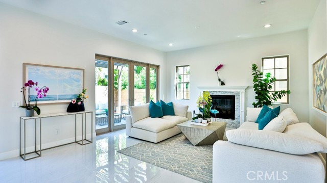 Detail Gallery Image 19 of 51 For 17413 Siena Ln, Fountain Valley,  CA 92708 - 4 Beds | 4 Baths