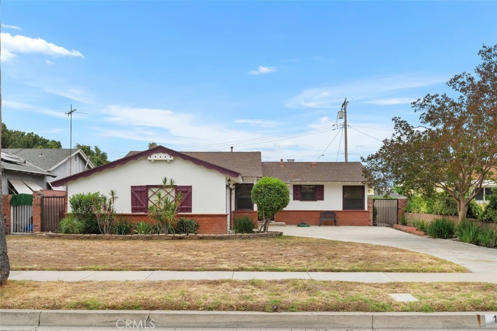 1525 W Princeton St