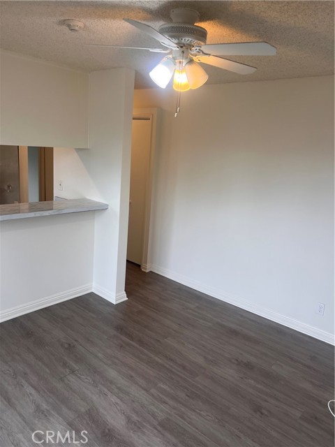 Detail Gallery Image 11 of 26 For 720 Meyer #101,  Redondo Beach,  CA 90278 - 2 Beds | 2 Baths