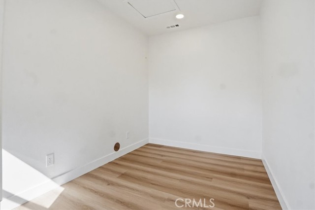 Detail Gallery Image 19 of 34 For 527 N Cucamonga Ave, Ontario,  CA 91764 - 3 Beds | 2 Baths