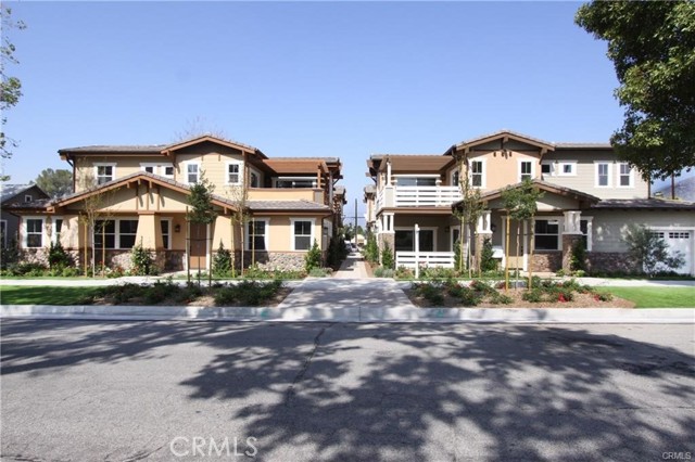 Detail Gallery Image 1 of 30 For 155 N Wabash Ave #1,  Glendora,  CA 91741 - 3 Beds | 3/1 Baths