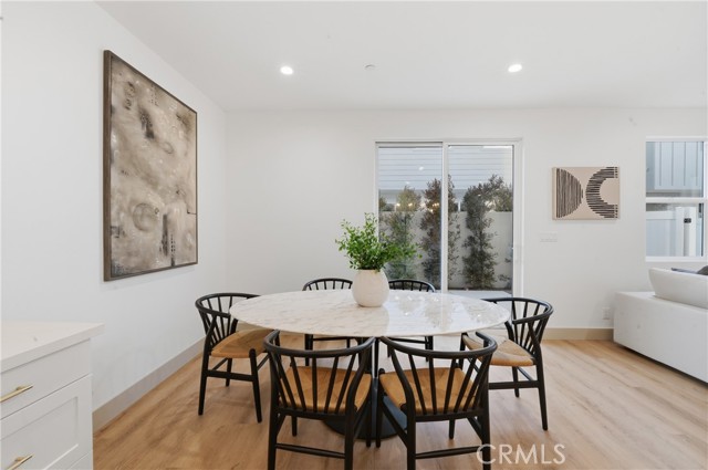 Detail Gallery Image 12 of 36 For 15534 Colorado Ave, Paramount,  CA 90723 - 4 Beds | 2/1 Baths