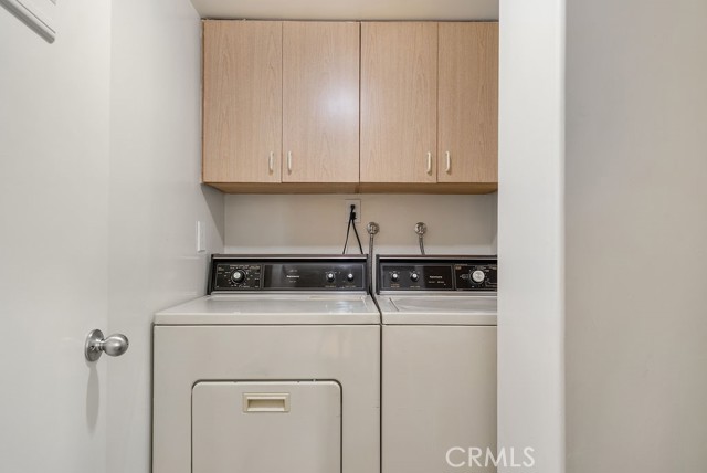 Detail Gallery Image 14 of 16 For 1434 S Point View, Los Angeles,  CA 90035 - 2 Beds | 3 Baths