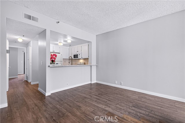 Front Image Thumbnail for CRPW26187262